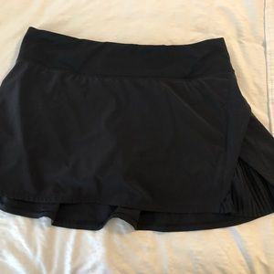 Lululemon black Skort size 8